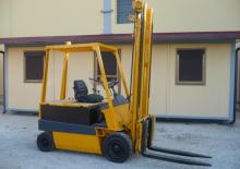 Carrelli elevatori frontali elettrici Nuova Detas SE 32