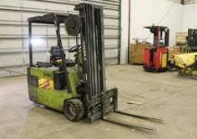 Carrelli elevatori frontali elettrici Clark TM 22