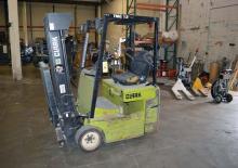 Carrelli elevatori frontali elettrici Clark TMG 12