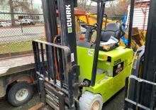Carrelli elevatori frontali elettrici Clark TMG 17