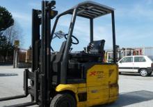 Carrelli elevatori frontali elettrici OM XE 15/3 H