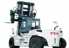 Carrelli elevatori fuoristrada TCM FD250-3
