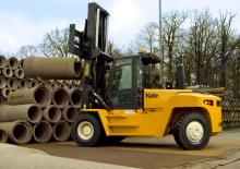 Carrelli elevatori fuoristrada Yale GP330EC 