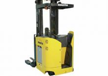 Carrelli elevatori per corsie strette VNA Komatsu FR18K-3