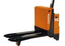 Carrelli elevatori retrattili elettrici Toyota 6 FBRE 16