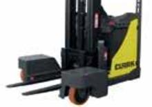 Carrelli elevatori retrattili elettrici Clark CRT 25 4-D ac