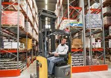 Carrelli elevatori retrattili elettrici Caterpillar NR16N3HS