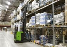 Carrelli elevatori retrattili elettrici Cesab R 112