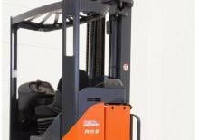Carrelli elevatori retrattili elettrici Linde R16G