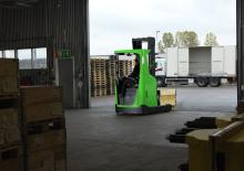 Carrelli elevatori retrattili elettrici Cesab R 325