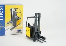 Carrelli elevatori retrattili elettrici OM-Pimespo Thesi B 1-1600