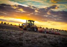 Trattrice agricola cingolati Challenger MT765 B