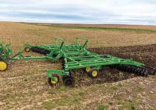 Coltivatori con vomeri ad alette John Deere 2633