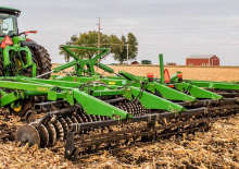 Coltivatori con vomeri ad alette John Deere 2633VT