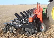 Coltivatori con vomeri ad alette Kuhn Gladiator 1210M-1238