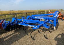 Coltivatori con vomeri ad alette New Holland STX V 300R 