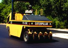 Compattatori stradali statici gommati Caterpillar PS 150
