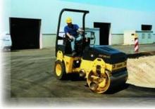 Compattatori stradali vibranti combinati Bomag BW 130 AC