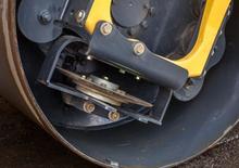 Compattatori stradali vibranti combinati Bomag BW 151 AC-5