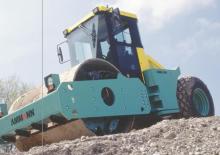 Compattatori stradali vibranti monotamburo Ammann AC 90-2