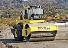 Compattatori stradali vibranti monotamburo Bomag BW 214 DH-4