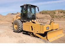 Compattatori stradali vibranti monotamburo Caterpillar CP74B