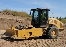 Compattatori stradali vibranti monotamburo Caterpillar CP14