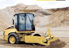 Compattatori stradali vibranti monotamburo Caterpillar CS423E
