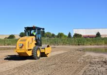Compattatori stradali vibranti monotamburo Caterpillar CS7