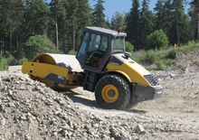 Compattatori stradali vibranti monotamburo Volvo SD122DX