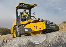 Compattatori stradali vibranti monotamburo Volvo SD75B