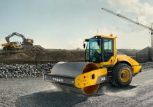 Compattatori stradali vibranti monotamburo Volvo SD135B 