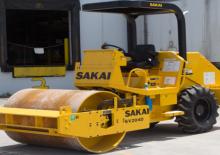Compattatori stradali vibranti monotamburo Sakai SV204D