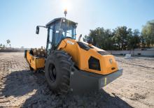 Compattatori stradali vibranti monotamburo Case SV211E
