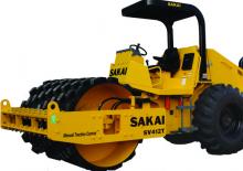 Compattatori stradali vibranti monotamburo Sakai SV412T