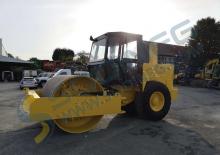 Compattatori stradali vibranti monotamburo Vibromax W 1802 PD