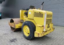 Compattatori stradali vibranti per trincee/misti Rammax RW 3000