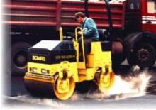 Compattatori stradali vibranti tandem Bomag BW 100 ADM-2