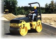 Compattatori stradali vibranti tandem Bomag BW 130 AD