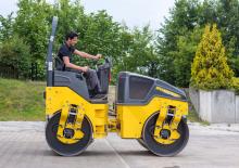 Compattatori stradali vibranti tandem Bomag BW 135 AD-5