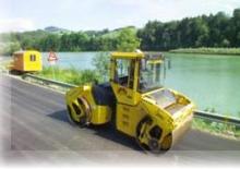 Compattatori stradali vibranti tandem Bomag BW 203 AD-4 AM