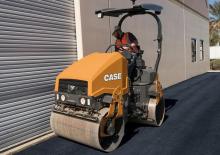 Compattatori stradali vibranti tandem Case DV26E