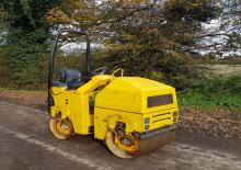 Compattatori stradali vibranti tandem Benford TV 800
