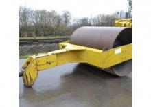 Compattatori stradali vibranti trainati JCB-Vibromax W 651