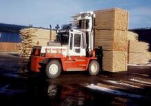Carrelli elevatori frontali diesel SVETRUCK 1560-35