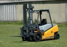Carrelli elevatori frontali diesel Desta D 50