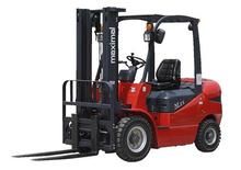 Carrelli elevatori frontali diesel Maximal FD 25 T-M2GB3