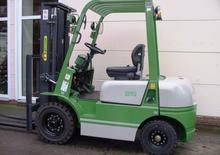 Carrelli elevatori frontali diesel Artison FD 25