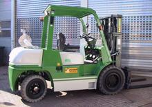 Carrelli elevatori frontali diesel Artison FD 45