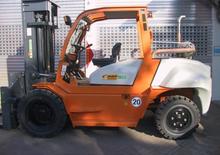Carrelli elevatori frontali diesel Artison FD 80